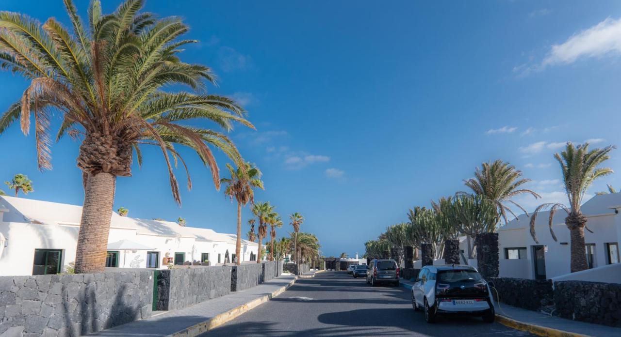 House First Line Of The Sea Villa Costa Teguise Exterior photo